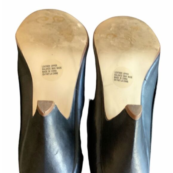 Seychelles Black and Suede Leather Peep-Toe 3.25” Heels 9 - Picture 4 of 9